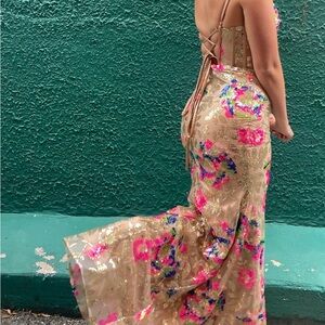 Elegant Backless Floral Dress in Pink and Gold